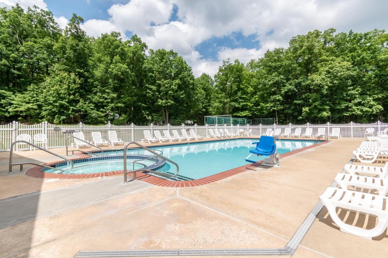 Spring Gulch Screened Park Model 6 Mount Airy Экстерьер фото